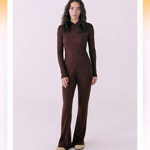 Lole Brown Ribbed Knit Pants & Top Set